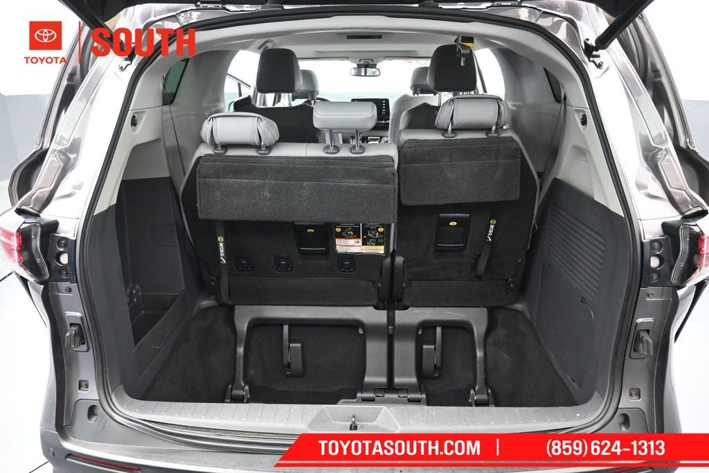 2021 Toyota Sienna XLE 7 Passenger