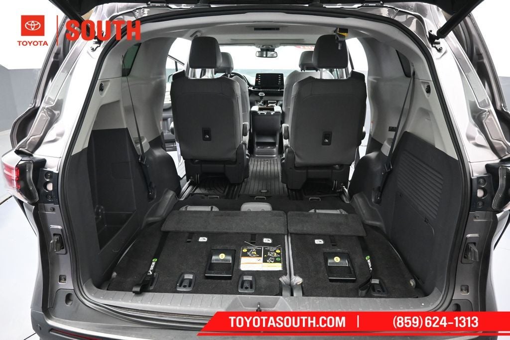 2021 Toyota Sienna XLE 7 Passenger
