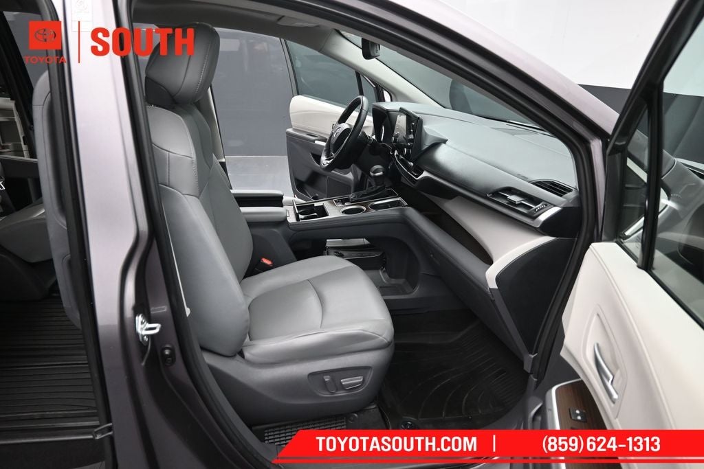 2021 Toyota Sienna XLE 7 Passenger