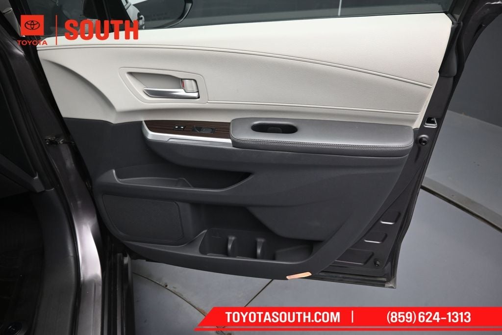 2021 Toyota Sienna XLE 7 Passenger