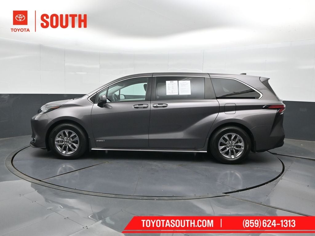 2021 Toyota Sienna XLE 7 Passenger