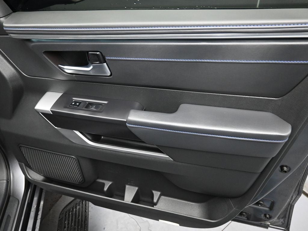 2025 Toyota Tundra Hybrid Platinum