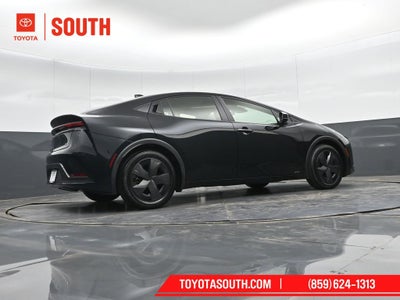 2025 Toyota Prius LE