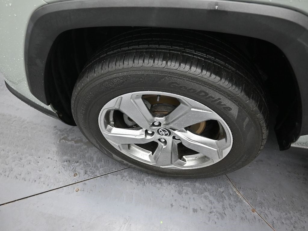 2021 Toyota RAV4 Hybrid XLE Premium