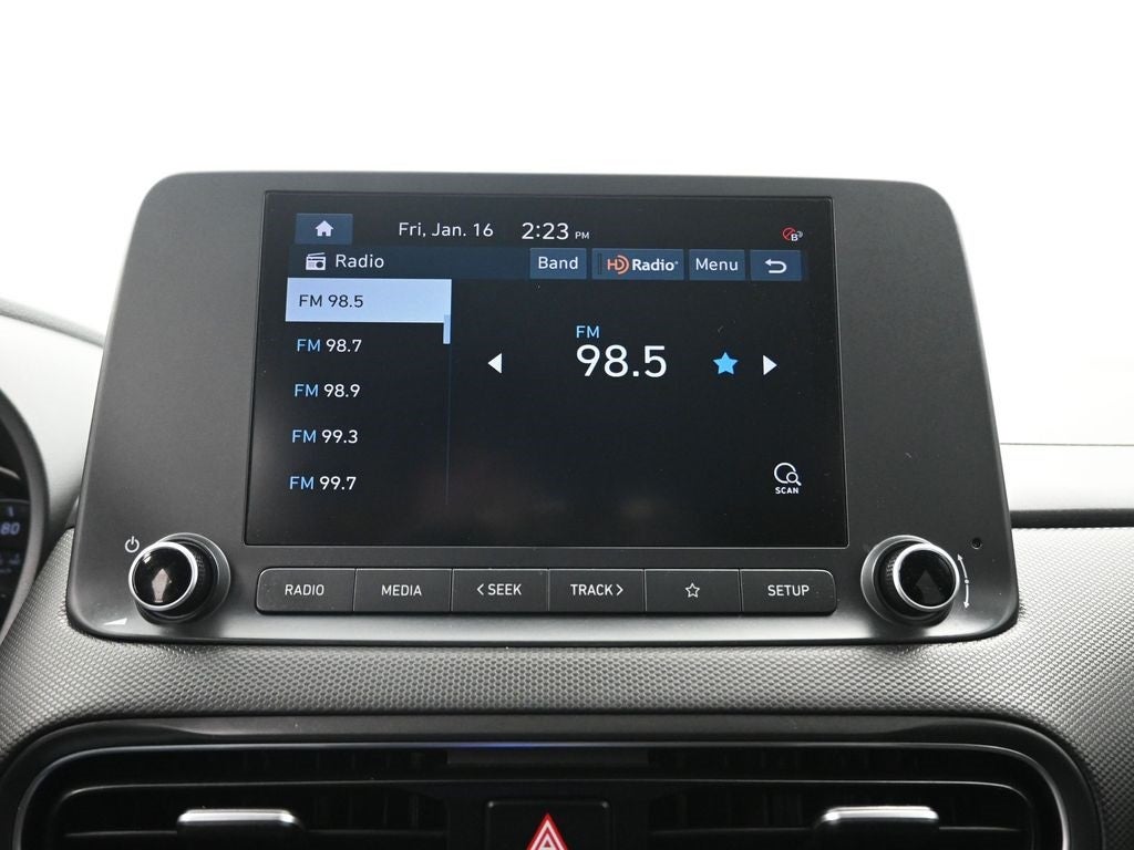 2023 Hyundai KONA SEL