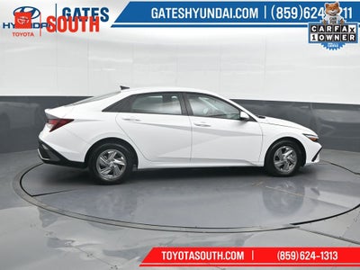 2025 Hyundai ELANTRA SE