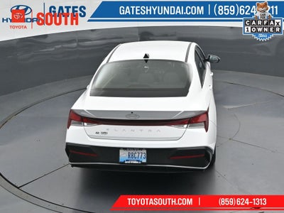 2025 Hyundai ELANTRA SE