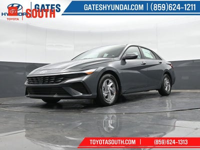 2025 Hyundai ELANTRA SE