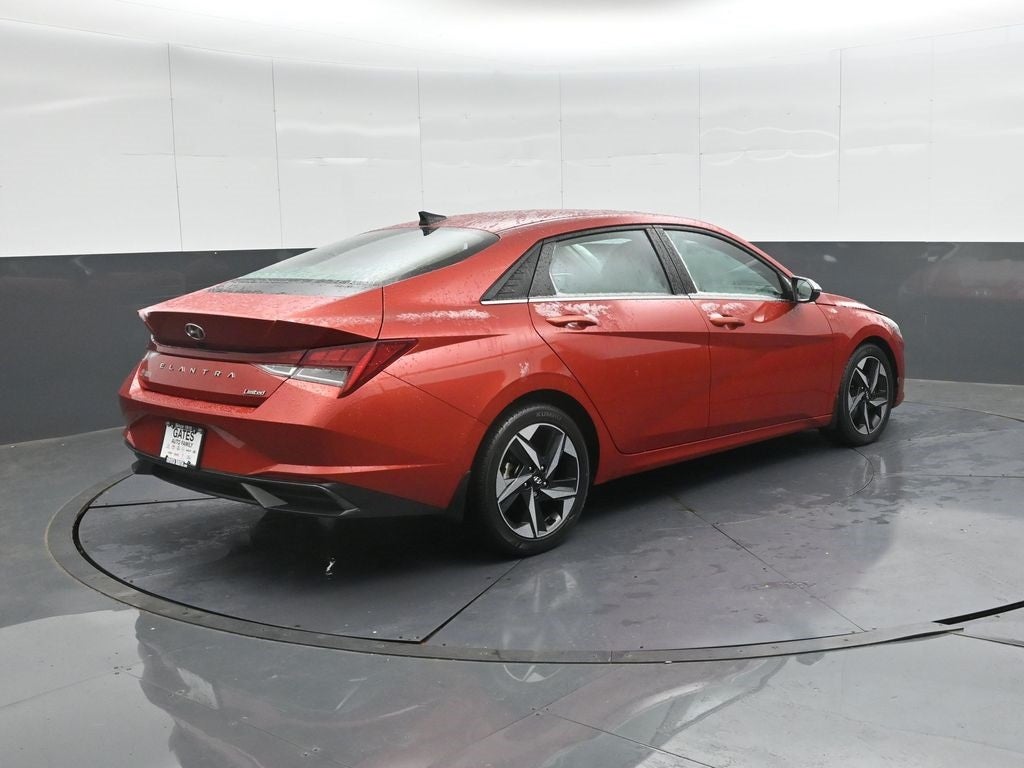 2022 Hyundai ELANTRA Limited