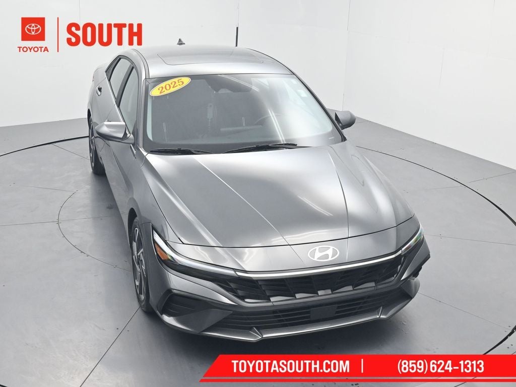 2025 Hyundai ELANTRA SEL Convenience