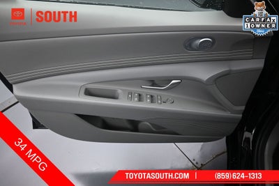 2025 Hyundai ELANTRA SEL Convenience