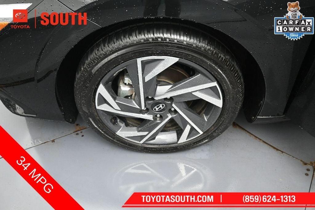 2025 Hyundai ELANTRA SEL Convenience