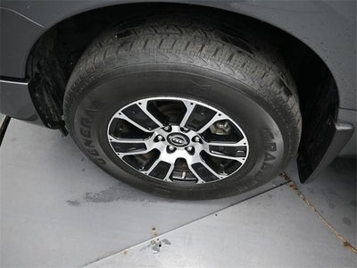 2024 Nissan Titan SV Convenience & Utility Package