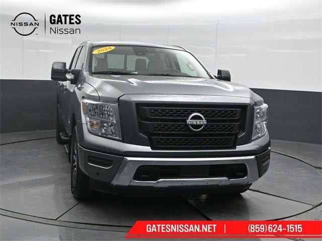 2024 Nissan Titan SV Convenience & Utility Package