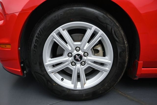 2014 Ford Mustang V6