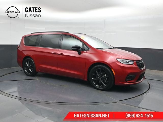 2025 Chrysler Pacifica