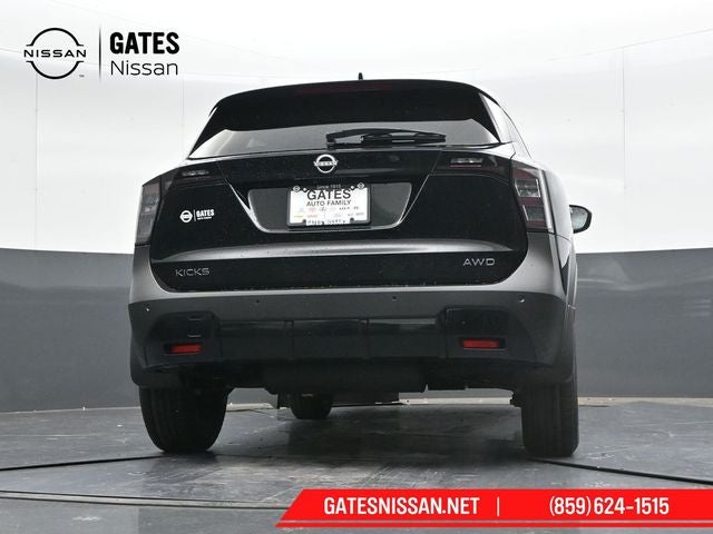 2025 Nissan Kicks SV