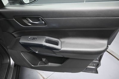 2023 Nissan Pathfinder SV