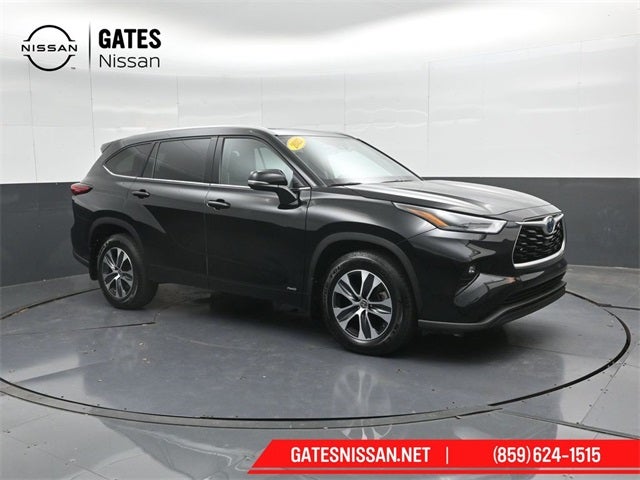 2022 Toyota Highlander Hybrid XLE