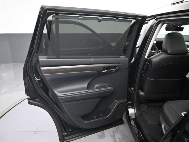 2024 Toyota Highlander Platinum