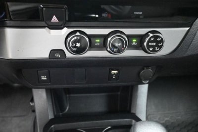 2017 Toyota Tacoma SR