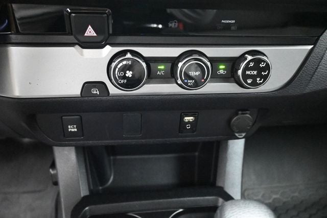 2017 Toyota Tacoma SR