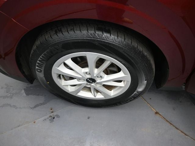 2023 Kia Carnival LX