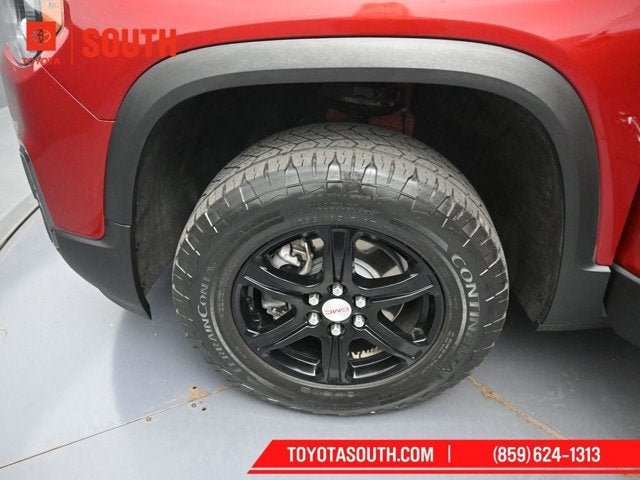 2022 GMC Acadia AT4