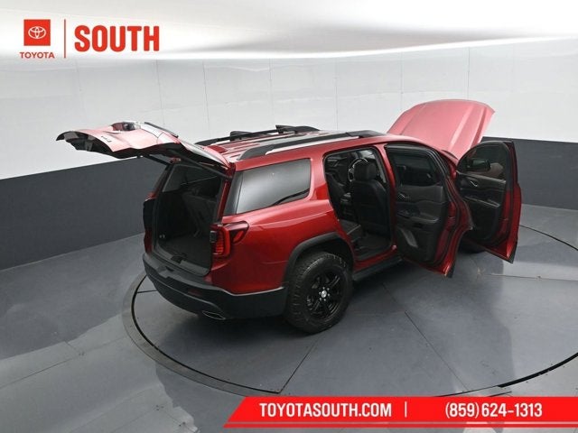 2022 GMC Acadia AT4