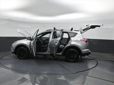 2018 Toyota RAV4 SE