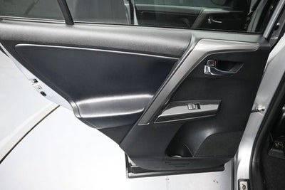 2018 Toyota RAV4 SE
