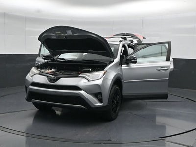 2018 Toyota RAV4 SE