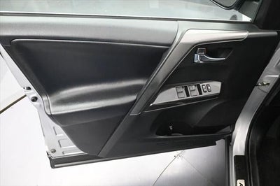 2018 Toyota RAV4 SE