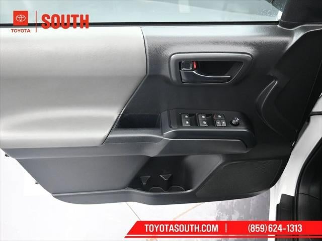 2022 Toyota Tacoma 4WD SR
