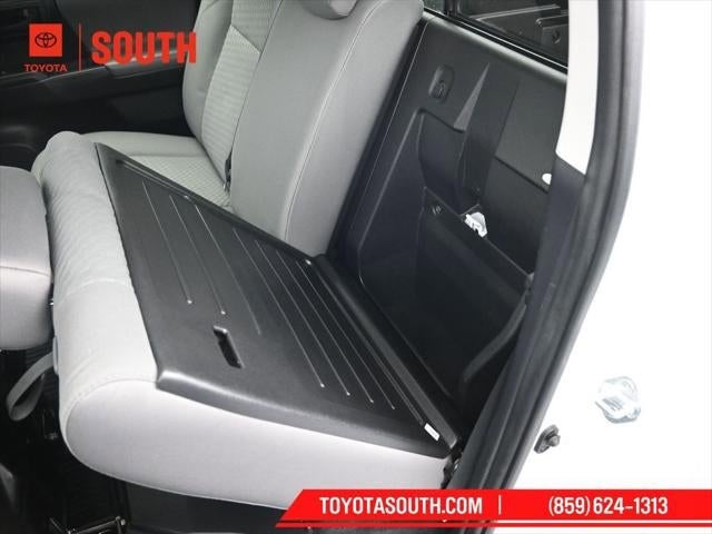2022 Toyota Tacoma 4WD SR