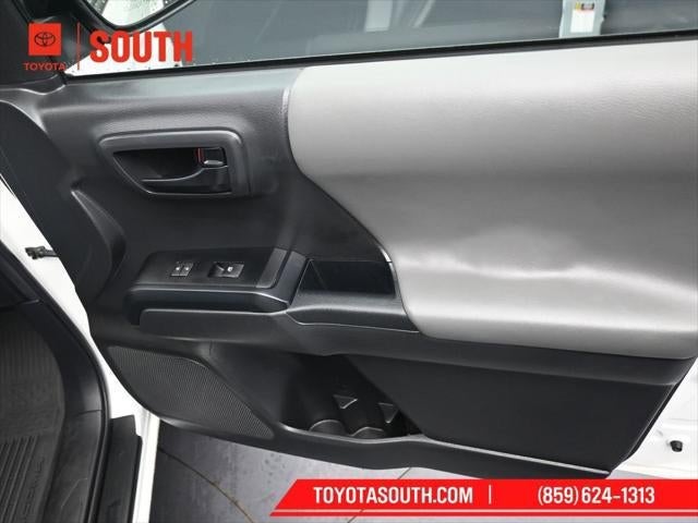 2022 Toyota Tacoma 4WD SR