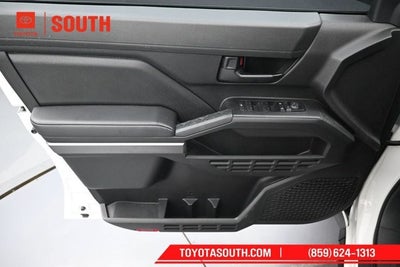2024 Toyota Tacoma 4WD SR5