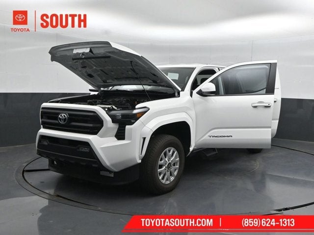 2024 Toyota Tacoma 4WD SR5