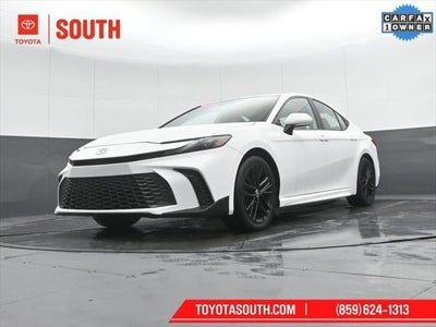 2025 Toyota Camry SE
