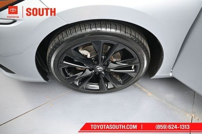 2023 Lexus ES ES 300h F SPORT Handling