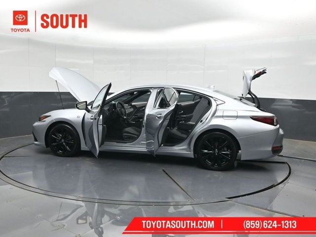 2023 Lexus ES ES 300h F SPORT Handling