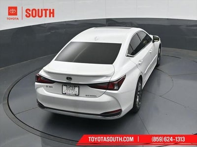 2025 Lexus ES ES 300h Ultra Luxury