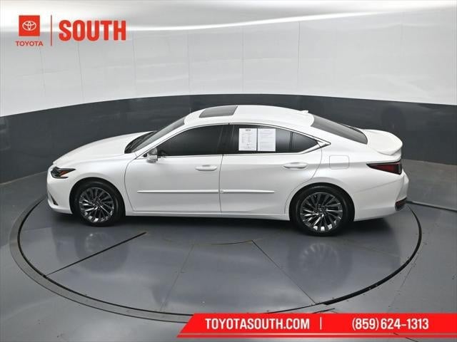 2025 Lexus ES ES 300h Ultra Luxury