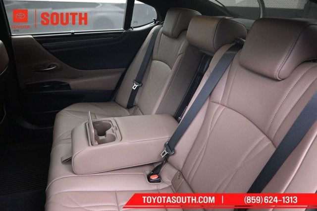 2025 Lexus ES ES 300h Ultra Luxury