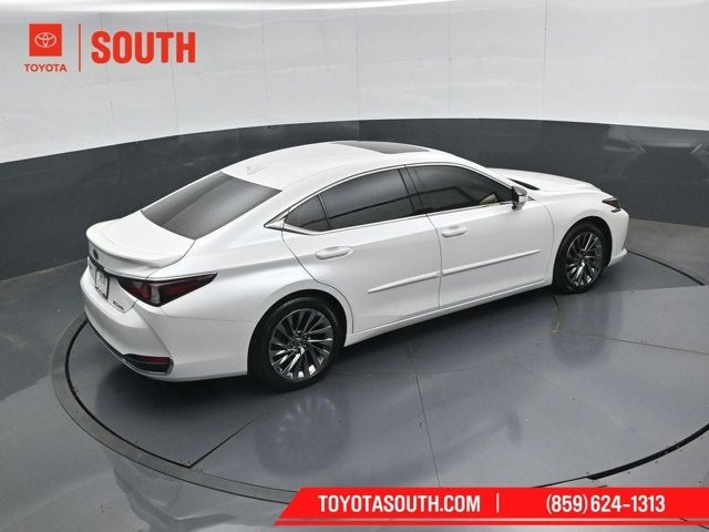 2025 Lexus ES ES 300h Ultra Luxury