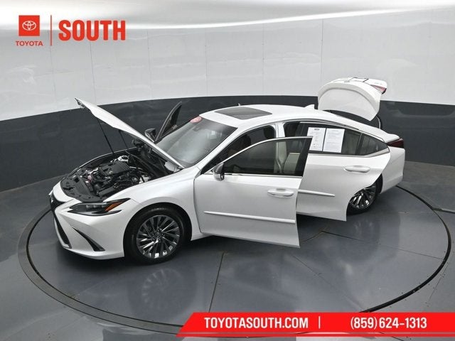 2025 Lexus ES ES 300h Ultra Luxury