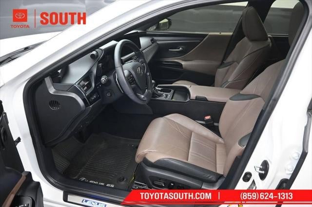 2025 Lexus ES ES 300h Ultra Luxury