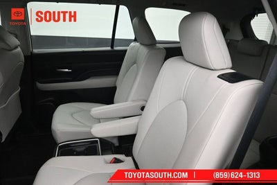 2025 Toyota Grand Highlander Hybrid XLE