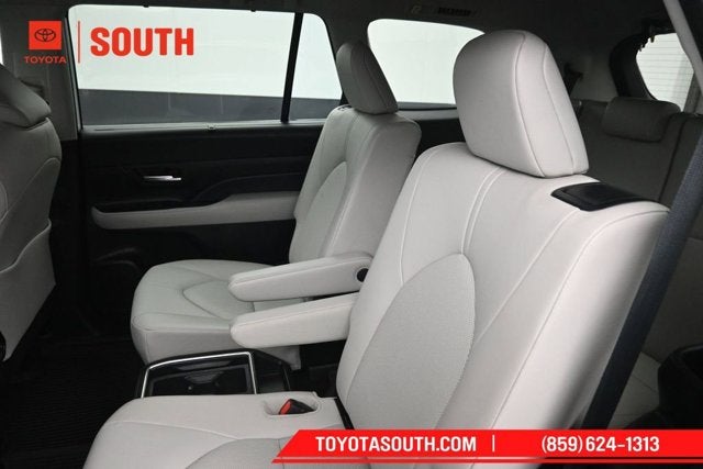 2025 Toyota Grand Highlander Hybrid XLE