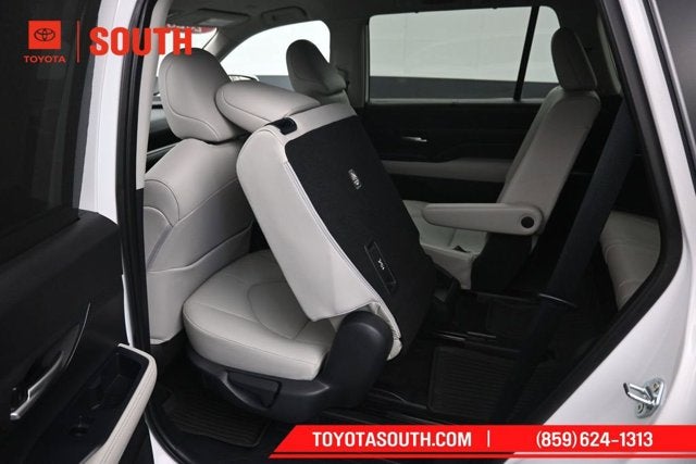 2025 Toyota Grand Highlander Hybrid XLE